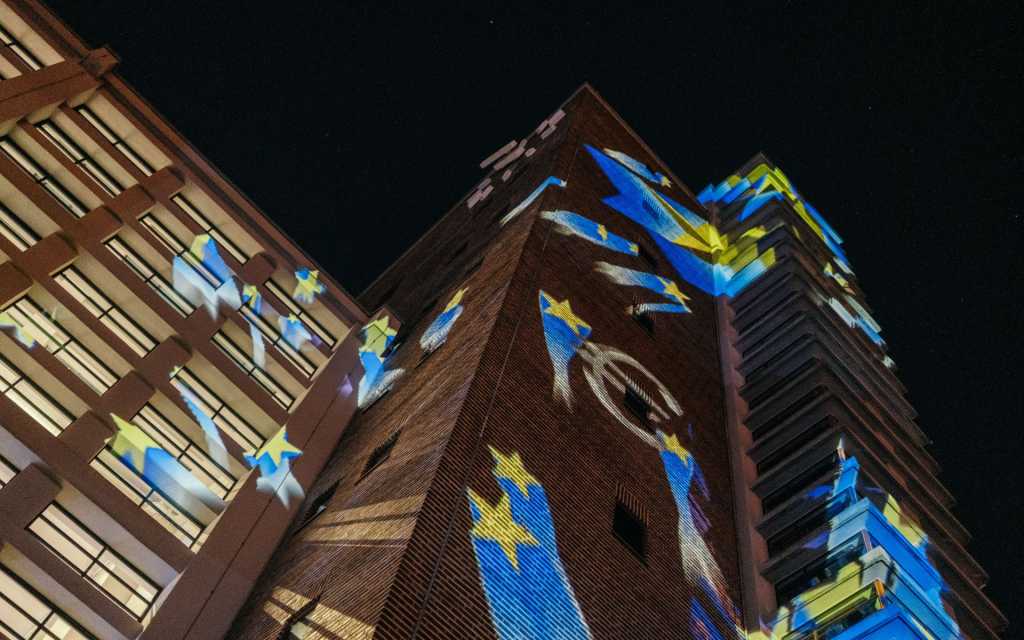 BCE